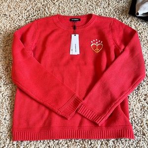 NWT 525 America sweater heart detail